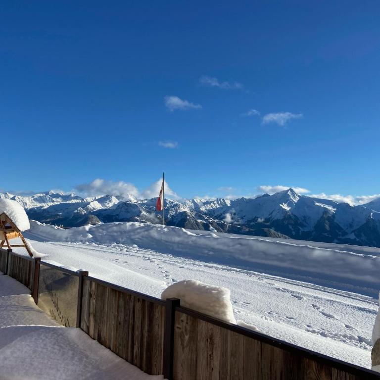 Unique alpine pasture in the Zillertal mountains - Ferienhaus mit 4 Zimmern - 10