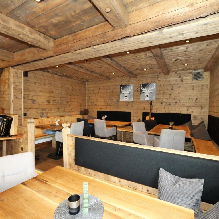 Unique alpine pasture in the Zillertal mountains - Ferienhaus mit 4 Zimmern - 18