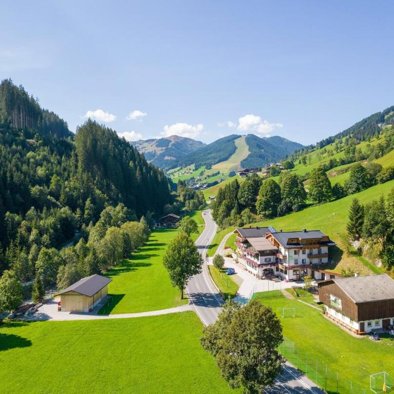 Luxury Chalet in Saalbach-Hinterglemm with Sauna - Chalet mit 2 Schlafzimmern - 27