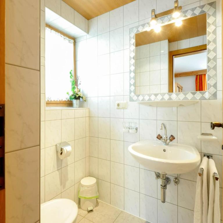 Comfortable apartment in Längenfeld with ski storage - Apartment mit 2 Schlafzimmern - 7