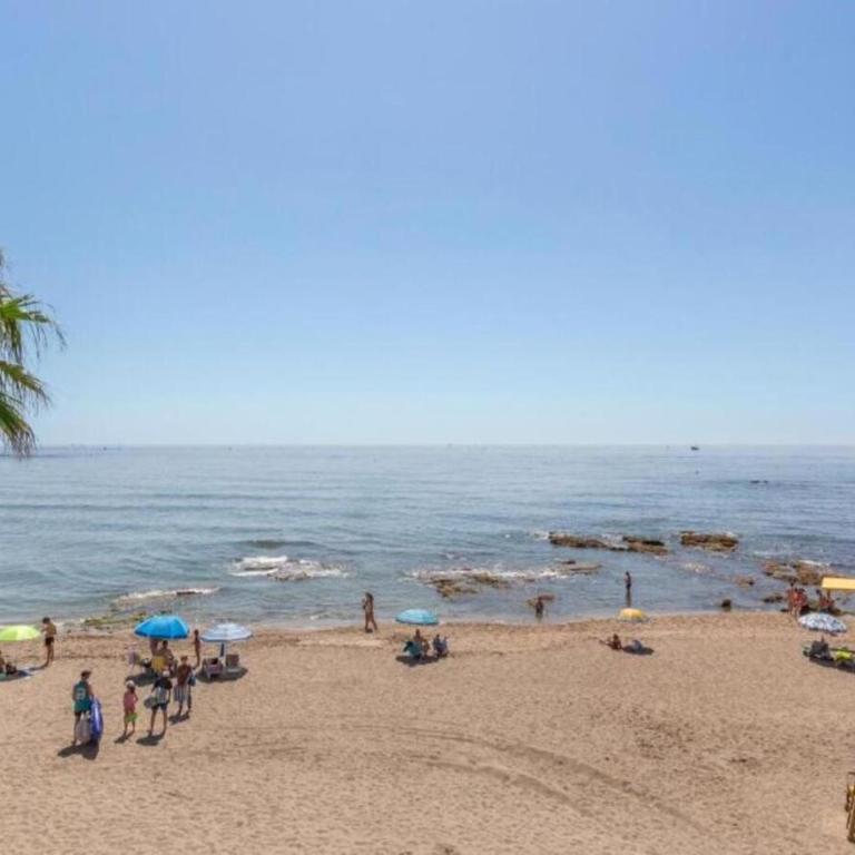 Benal Beach Studio - Self Check-In - Steps from Benalmádena Costa Beach - Studio with Balcony - 39