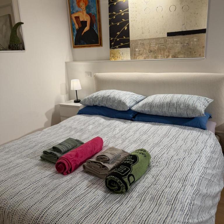 Empathy Suite - One-Bedroom House - 6