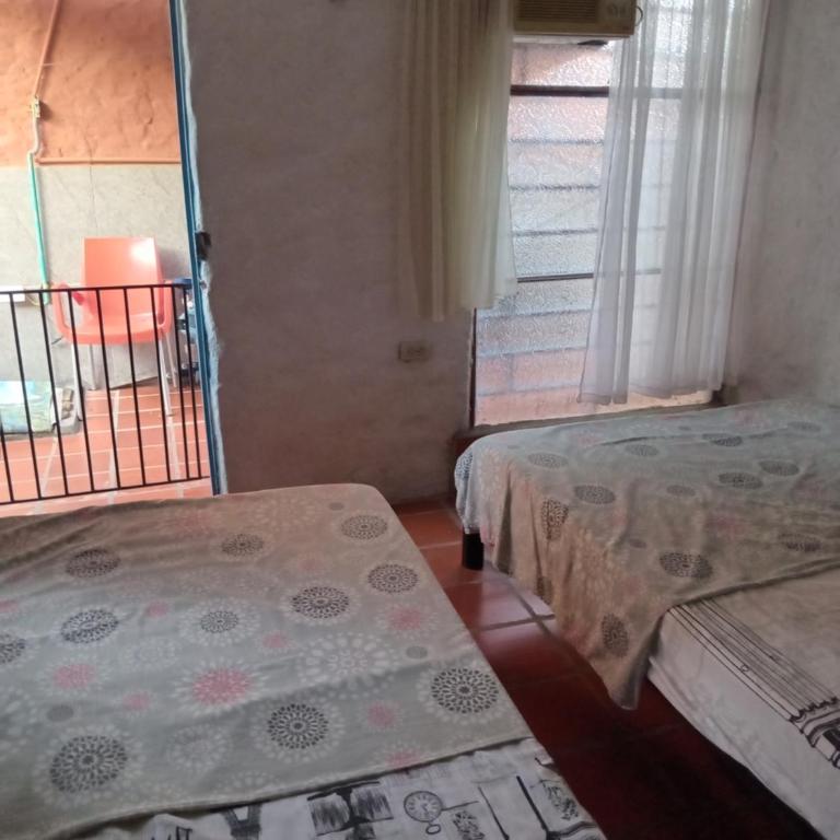 Hostal ROLLED - Double Room with Two Double Beds - 3
