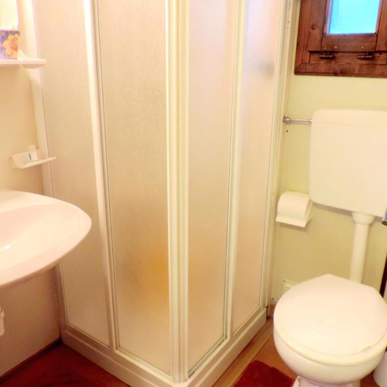 Villaggio Turistico Camping Cervino - Bungalow con 2 Camere da Letto (4 Adulti) - 4