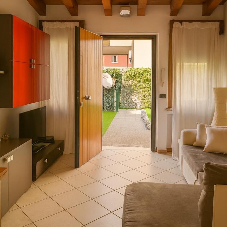 Casa Davide - Appartamento con Vista Giardino - 7
