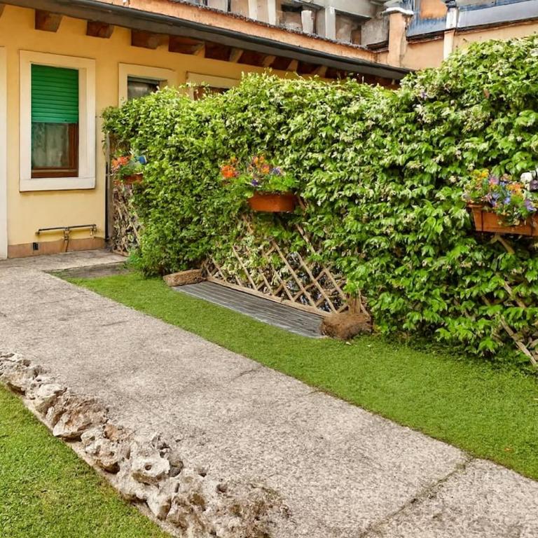 Casa Davide - Appartamento con Vista Giardino - 10