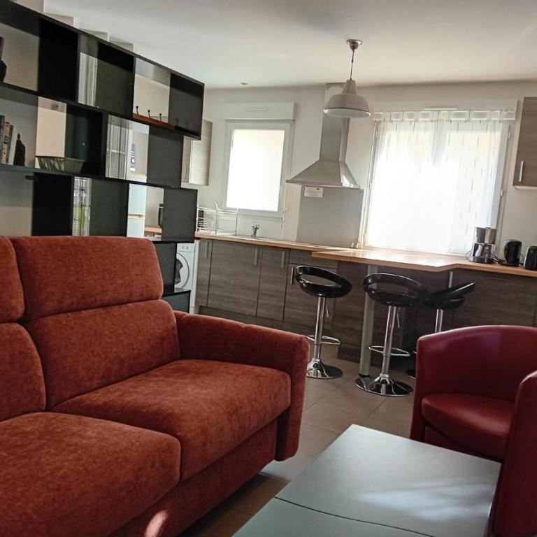 Residence Immocite - Agréable logement avec sa grande agréable terrasse et terrain clos ! MAE-6694 - Apartamento - 5