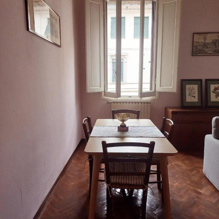 Entire home near city center and local attractions - Appartamento con 3 Camere da Letto - 5