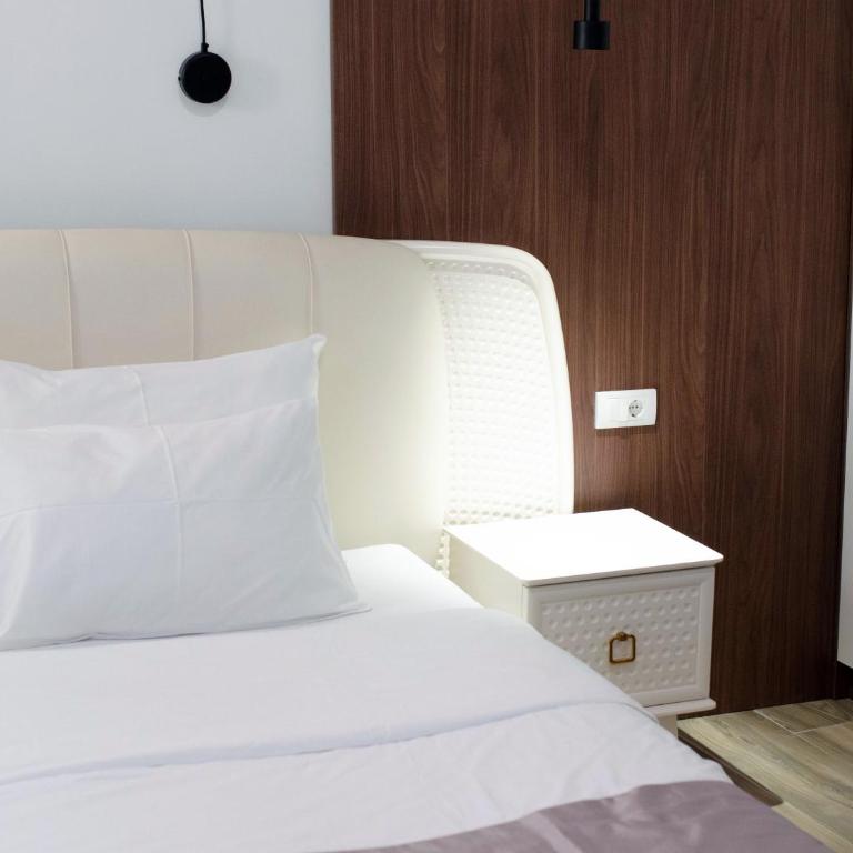 Rustico apartments - Dvokrevetna Soba sa Bračnim Krevetom i Pogledom na Planinu - 5