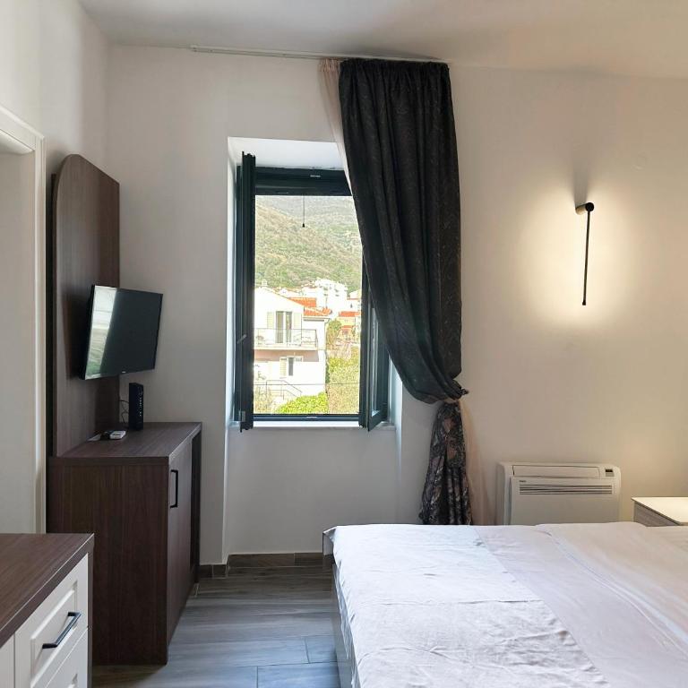 Rustico apartments - Dvokrevetna Soba sa Bračnim Krevetom i Pogledom na Planinu - 9