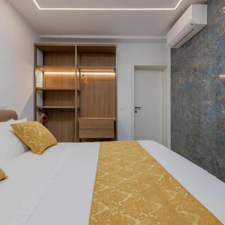 Golden Water Door 5min SanMarco 5min Rialto - One-Bedroom Apartment - 19