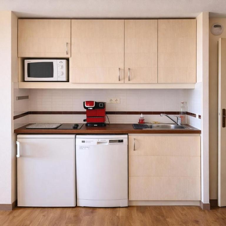 CAP ESTEREL AGAY SAINT RAPHAEL VUE MER Studio 4 personnes chez Evelyne - Apartment mit 1 Schlafzimmer - 16