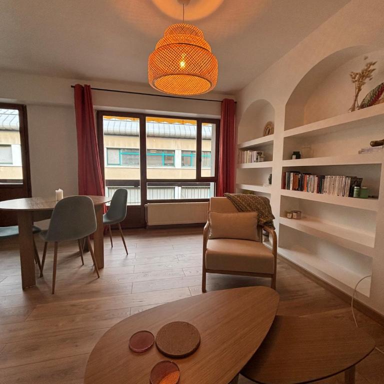 Vieille ville à 50 m - Appartement cosy & rénové - Two-Bedroom Apartment - 13