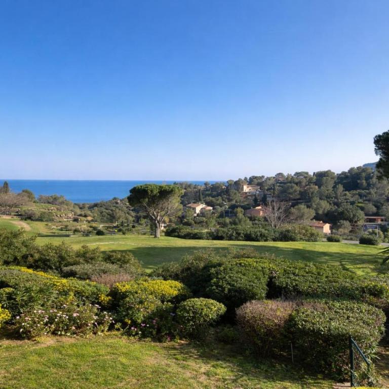 CAP ESTEREL AGAY SAINT RAPHAEL VUE MER Studio 4 personnes chez Evelyne - Apartment mit 1 Schlafzimmer - 28