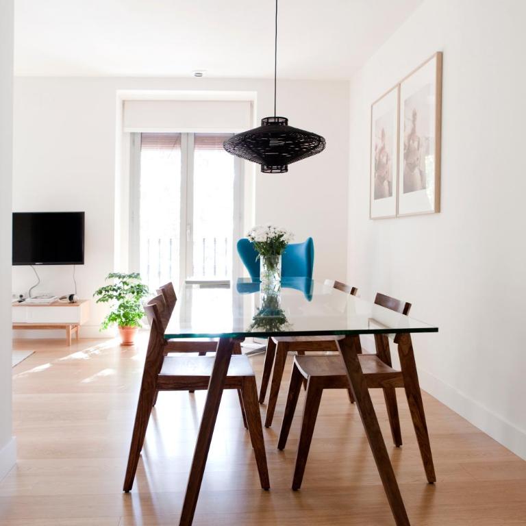 60 Balconies Art - Three-Bedroom Apartment - 19