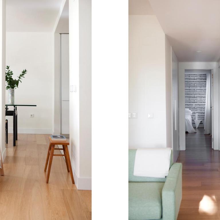 60 Balconies Art - Three-Bedroom Apartment - 12