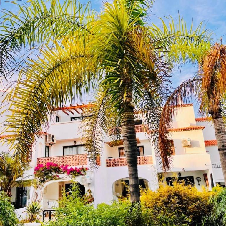 Beautiful 4 bedroom apartment with private jacuzzi - Apartamento de lujo de 4 dormitorios - 35
