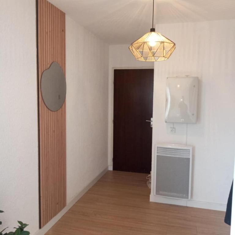 Studio lumineux rénové - Apartamento de 1 dormitorio - 13