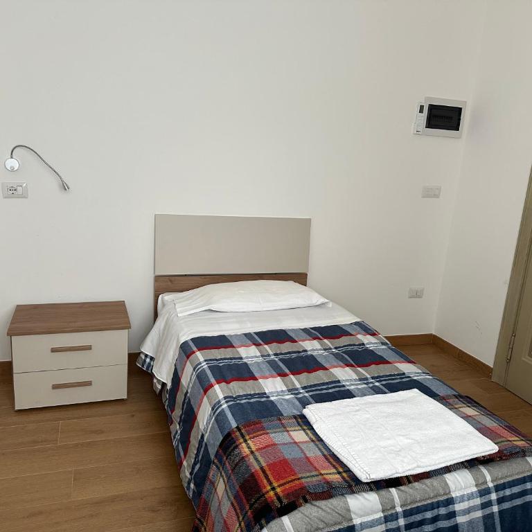 Casa per ferie Elena Guerra - Camera Singola con Bagno Privato - 1