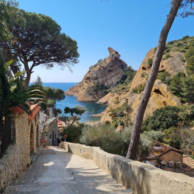La Ciotat Appartement T2 bord de mer, piscine, parking - Superior Apartment mit 1 Schlafzimmer - 17