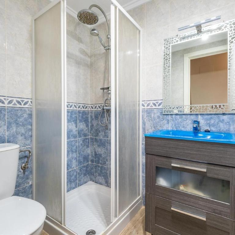 Casa Dario con terraza y barbacoa en Gran Alacant - Three-Bedroom Home - 16