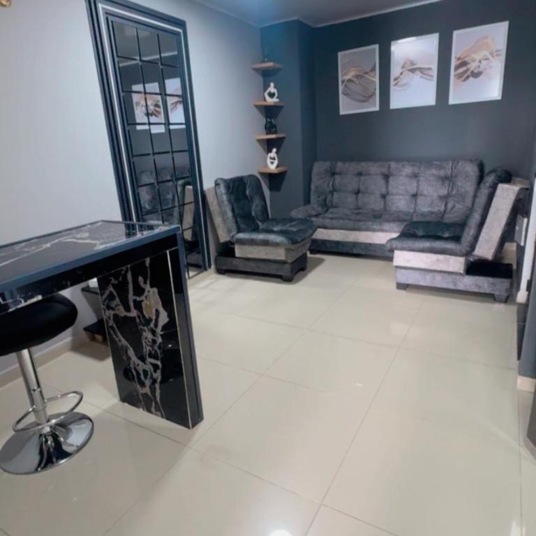 Apartasuite moderno con balcón excelente ubicación - One-Bedroom Apartment - 30