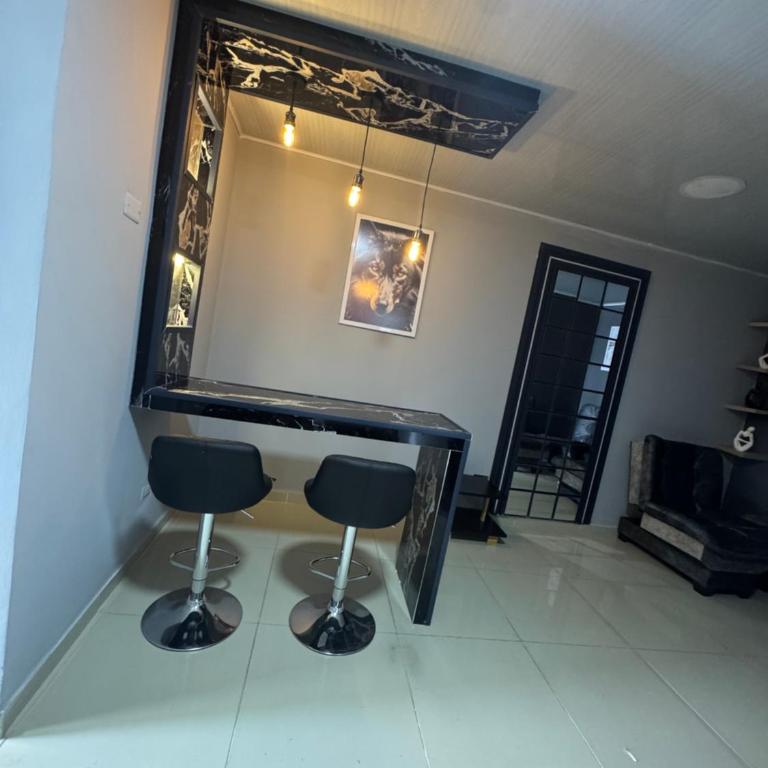 Apartasuite moderno con balcón excelente ubicación - One-Bedroom Apartment - 45