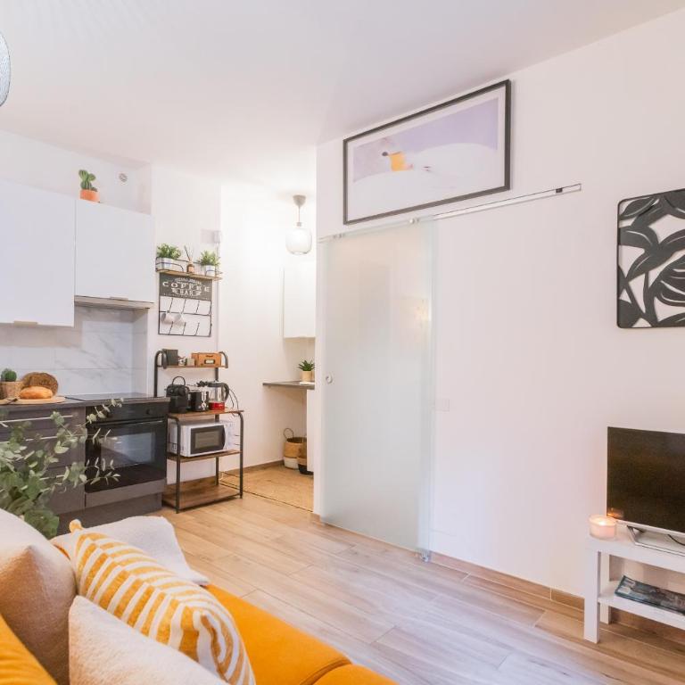 [Como Centro] Proprio dietro l'Angolo - Appartamento con 1 Camera da Letto - 20