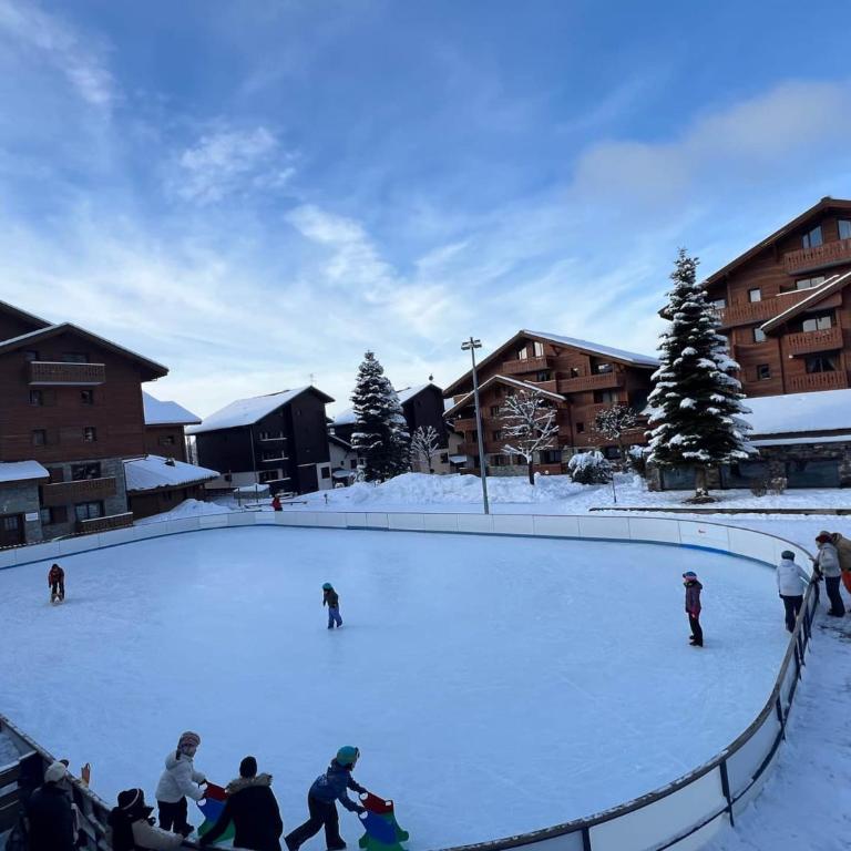 Escapade aux Carroz - Three-Bedroom Apartment - 9