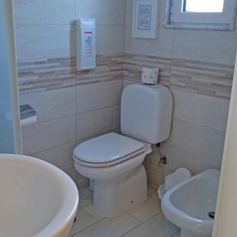 Guantai 30 - Camera Matrimoniale con Bagno Privato - 6