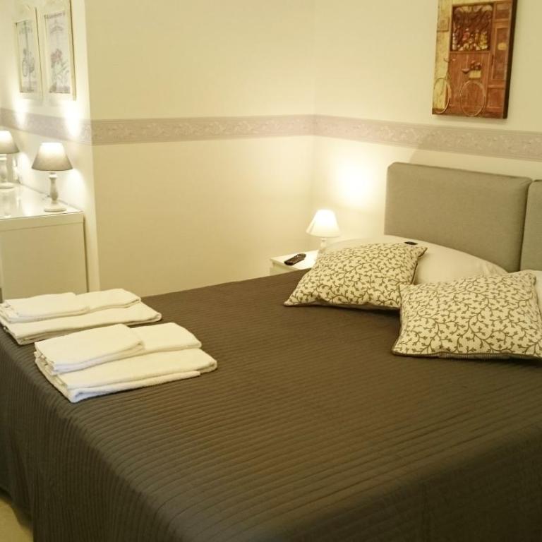 Guantai 30 - Camera Matrimoniale con Bagno Privato - 5
