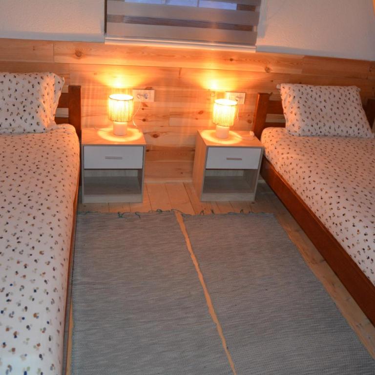 Lili home - Two-Bedroom House - 9