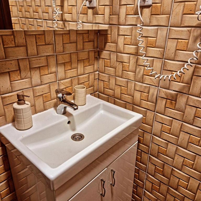 Kraljevi Cardaci- Alpine Wood Apartment - One-Bedroom Apartment - 8