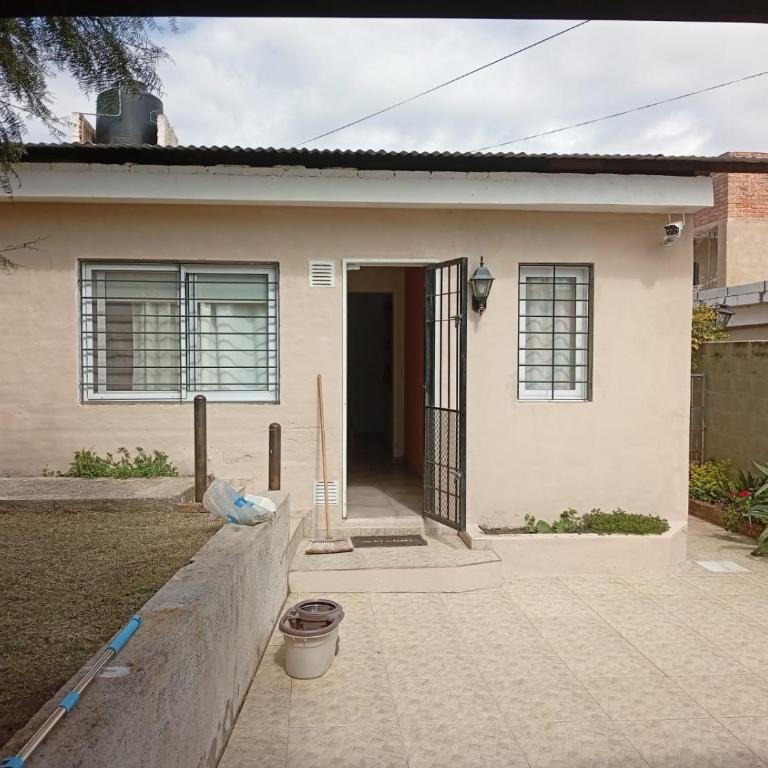 Casa centrica - Two-Bedroom House - 11
