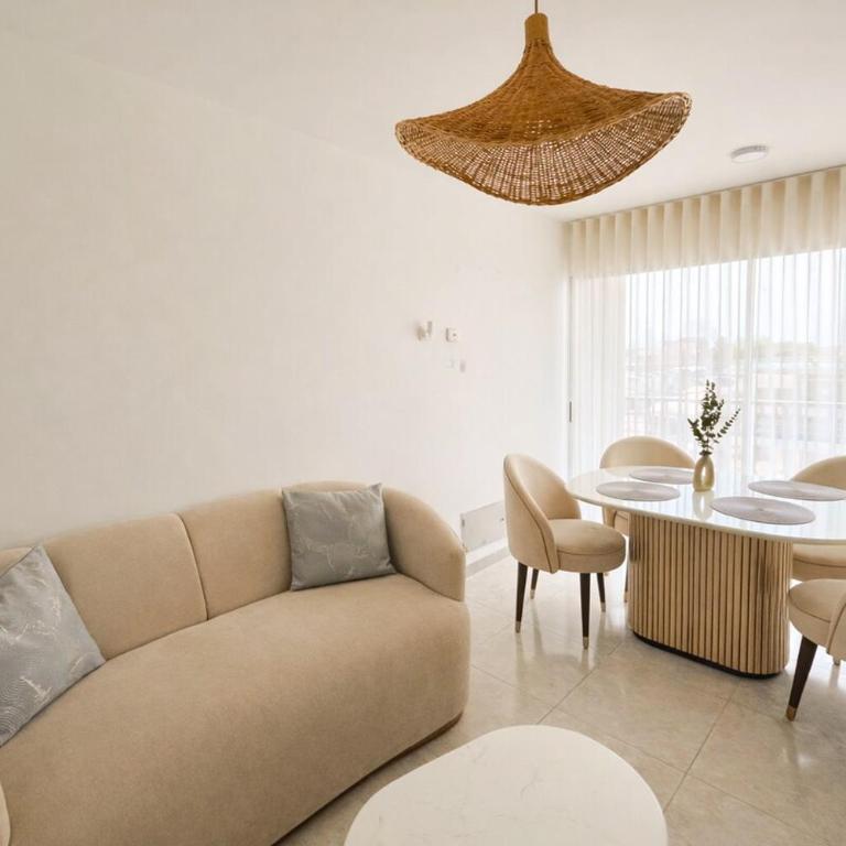 Serene Oasis A Stylish Retreat Cartagena - Three-Bedroom Apartment - 2