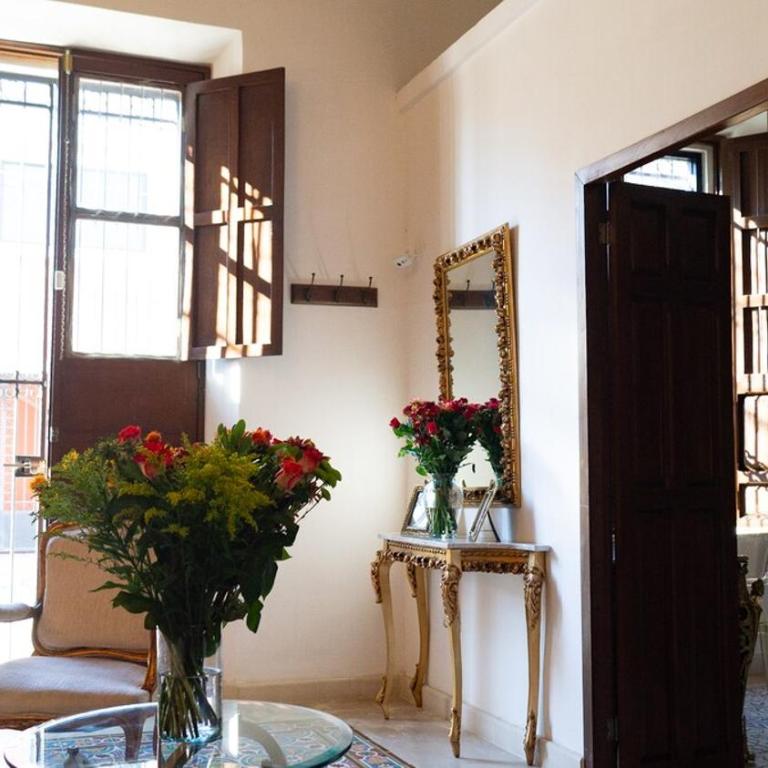 Casa Colibri - 1 block from Paseo de Montejo, Centro - Two-Bedroom House - 2