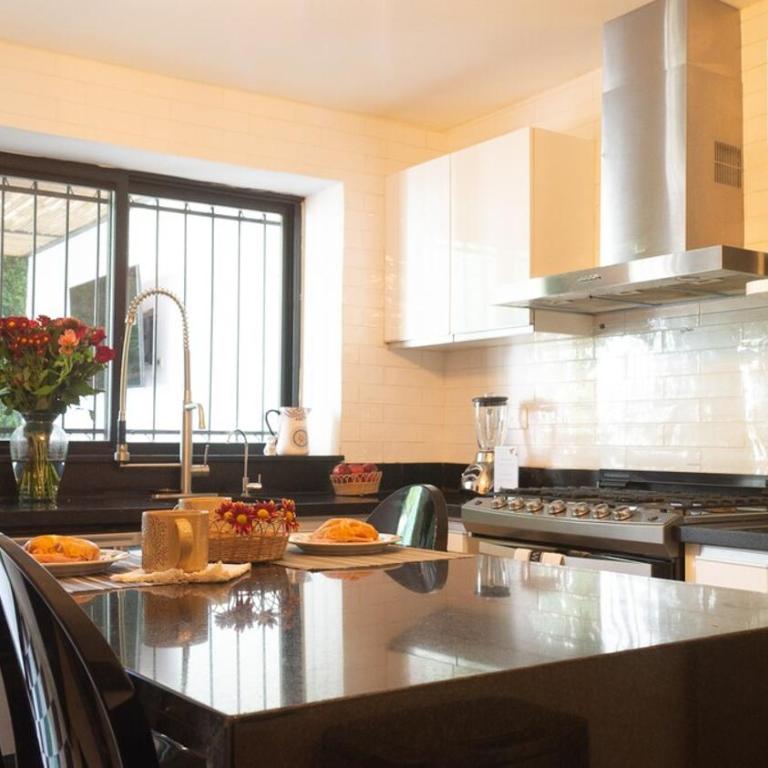 Casa Colibri - 1 block from Paseo de Montejo, Centro - Two-Bedroom House - 11