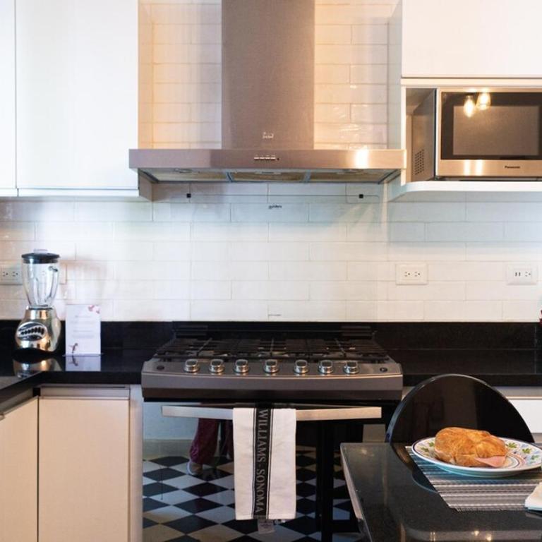 Casa Colibri - 1 block from Paseo de Montejo, Centro - Two-Bedroom House - 14