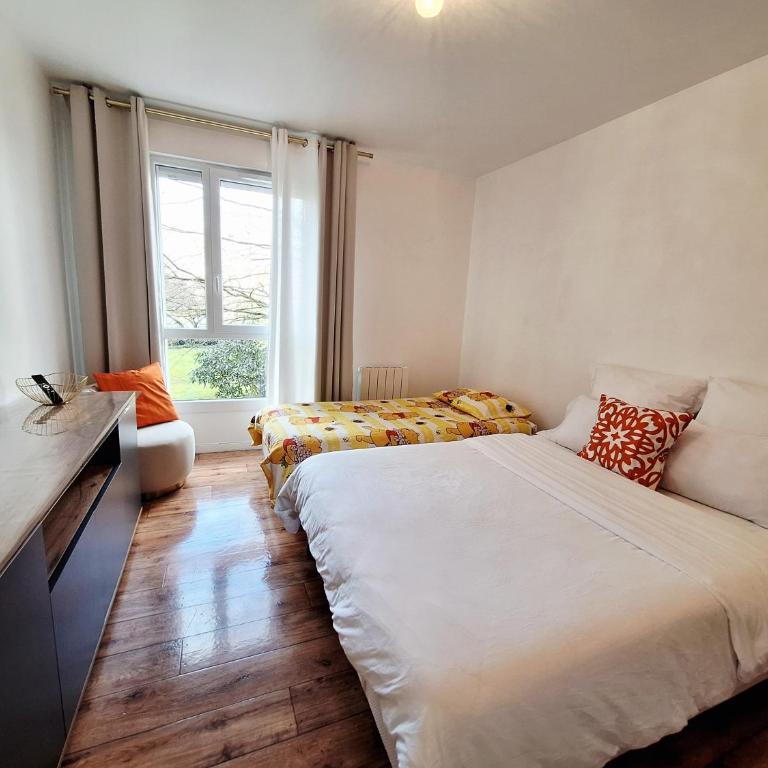 Studio ALPHA - non-smoking studio - 3min by train to Disney OR 30min walk - 5min walk to "Val d'Europe" train station - Apartamento de 1 dormitorio - 6