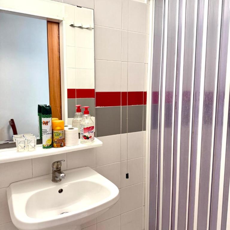 Vittorio Central Park Guest House - Double Room with Private Bathroom - 31