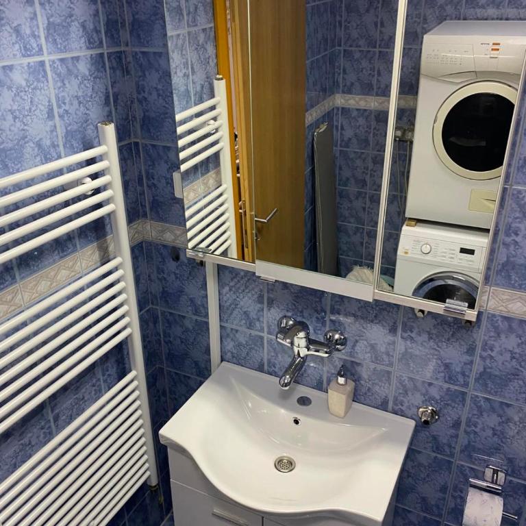 ROUTE 68 - Two-Bedroom Apartment - 25