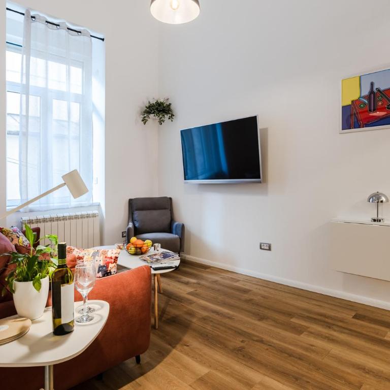 Anywhere On Foot - Steps from Hotel Moscow - Apartman sa 1 Spavaćom Sobom - 1