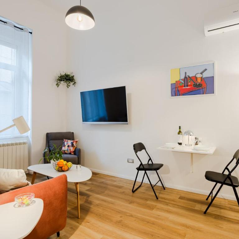 Anywhere On Foot - Steps from Hotel Moscow - Apartman sa 1 Spavaćom Sobom - 11