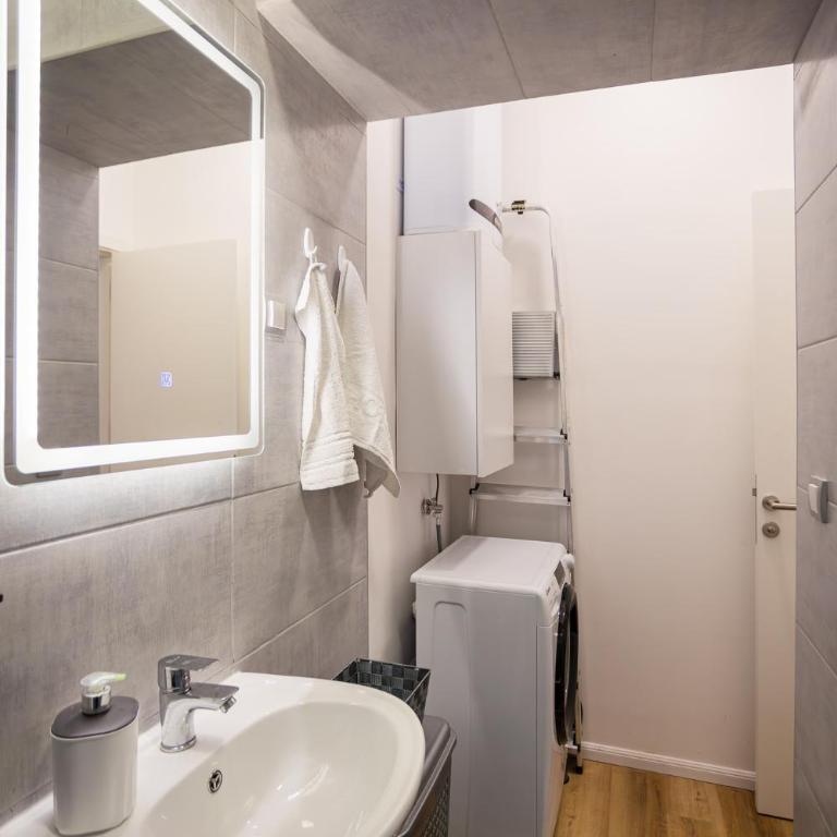 Anywhere On Foot - Steps from Hotel Moscow - Apartman sa 1 Spavaćom Sobom - 13