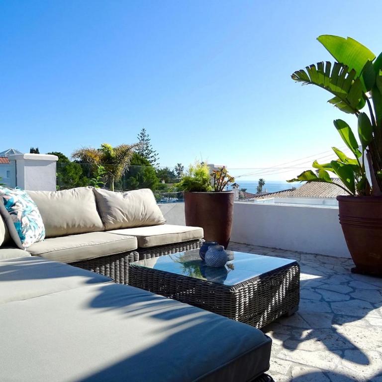 VILLA OASIS PRIVATE HEATED POOL La Cala Mijas - Villa de 3 dormitorios - 39
