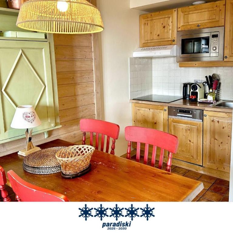 ARC 1950 - cozy apartment with mountain view - One-Bedroom Apartment - 8