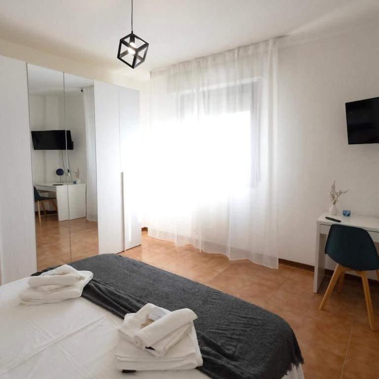 Chill in Pisa - Comfort and Large Spaces - Three-Bedroom Apartment - 12