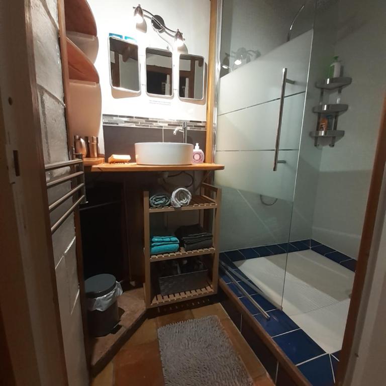 2 pièces lumineux style loft dans le quartier haut - Apartment mit 1 Schlafzimmer - 22