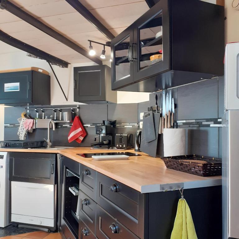 2 pièces lumineux style loft dans le quartier haut - Apartment mit 1 Schlafzimmer - 12