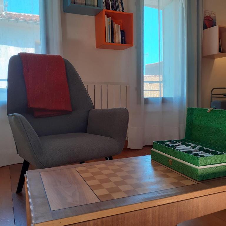 2 pièces lumineux style loft dans le quartier haut - Apartment mit 1 Schlafzimmer - 5
